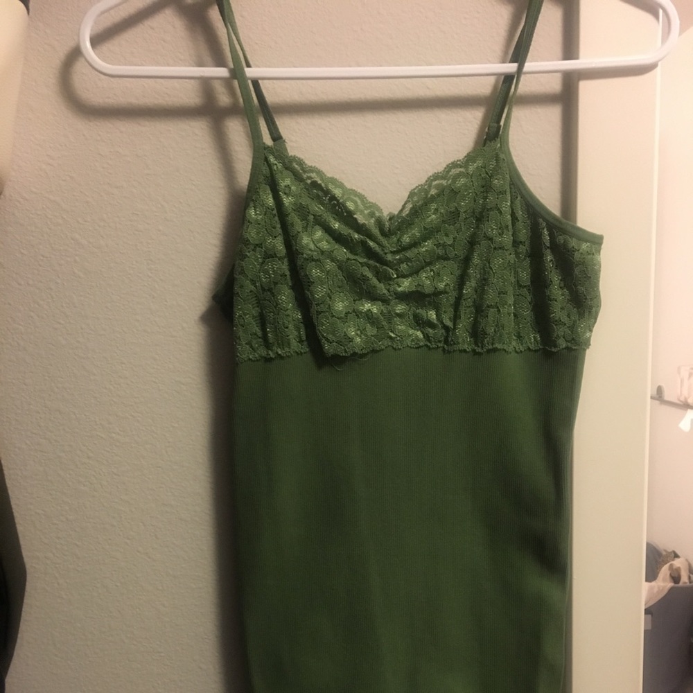 Green lace stretch tank top